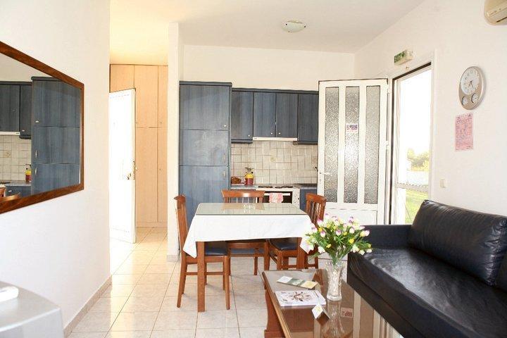 Iliaktida Studio-Villas Frínion Rum bild