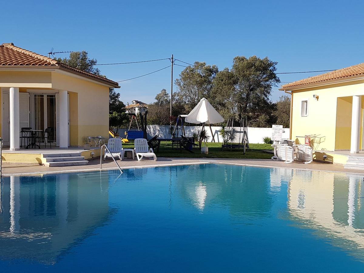 Iliaktida Studio-Villas Frínion Exteriör bild